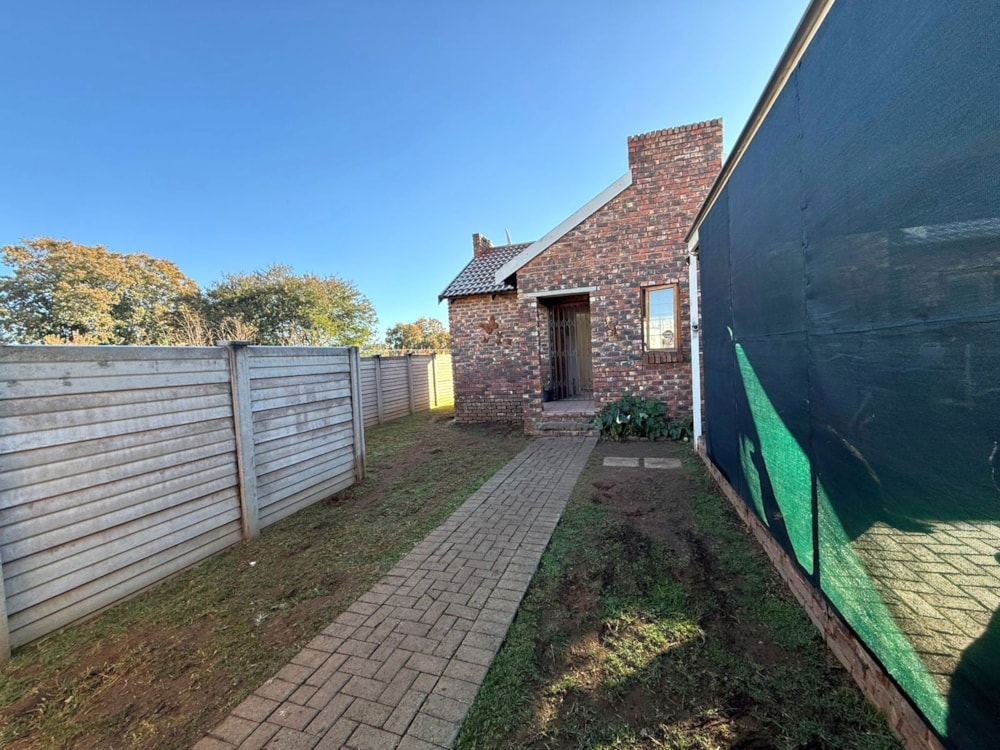 Townhouse to rent in Langenhovenpark - 1BX1744944 Townhouse to rent in Langenhovenpark - 1BX1744944