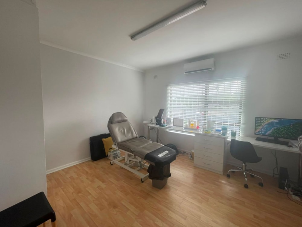 Commercial business to rent in Panorama, Parow - 1PLA1746803 Commercial business to rent in Panorama, Parow - 1PLA1746803