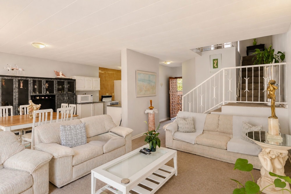 Townhouse for sale in Roodekrans - RAN1745491 Townhouse for sale in Roodekrans - RAN1745491