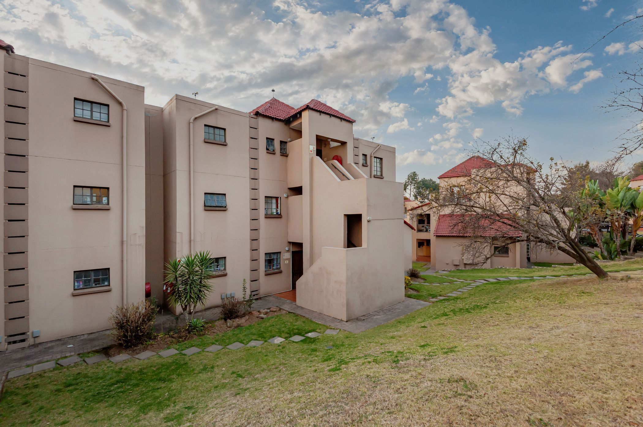 Apartment for sale in Sharonlea - RAN1735698