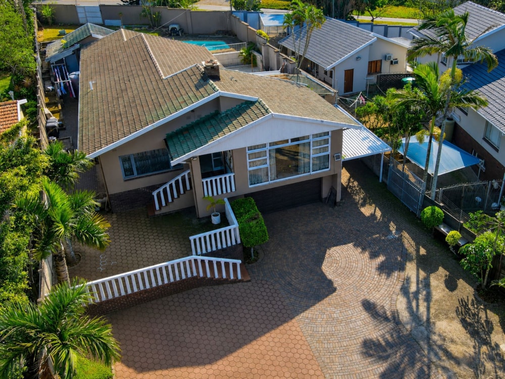 House for sale in Athlone Park - 1WB1746459 House for sale in Athlone Park - 1WB1746459