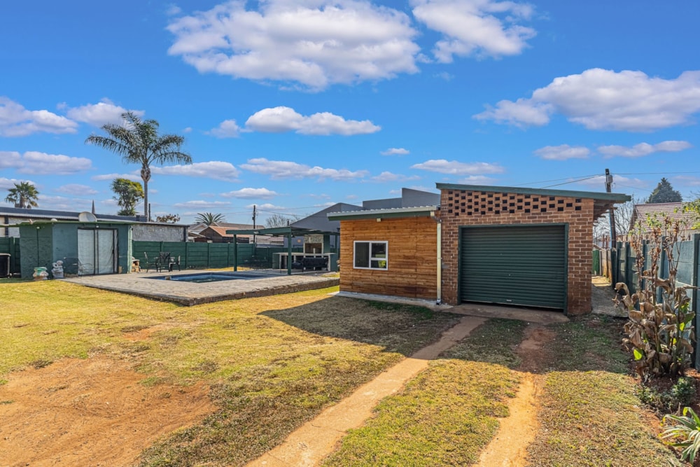 House for sale in Brenthurst - 1BJ1743733 House for sale in Brenthurst - 1BJ1743733