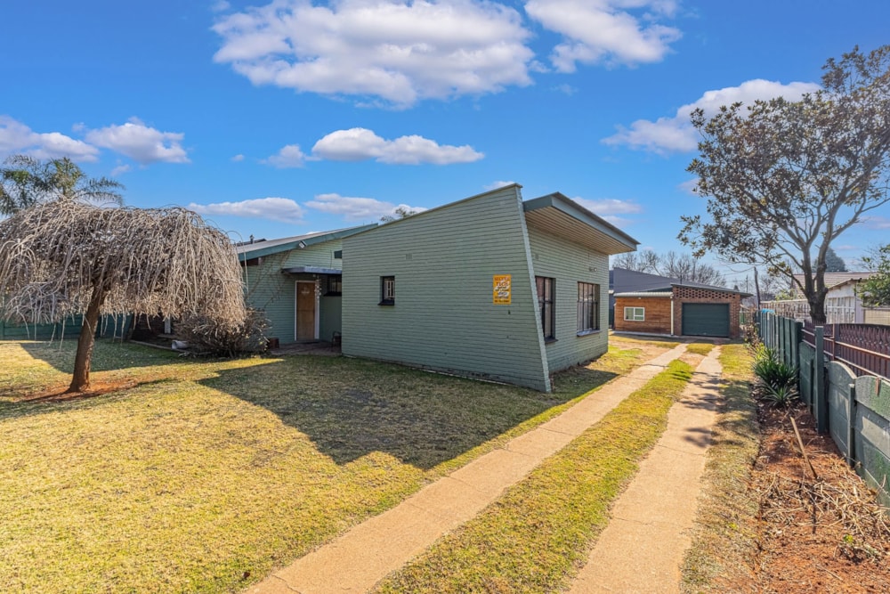 House for sale in Brenthurst - 1BJ1743733 House for sale in Brenthurst - 1BJ1743733