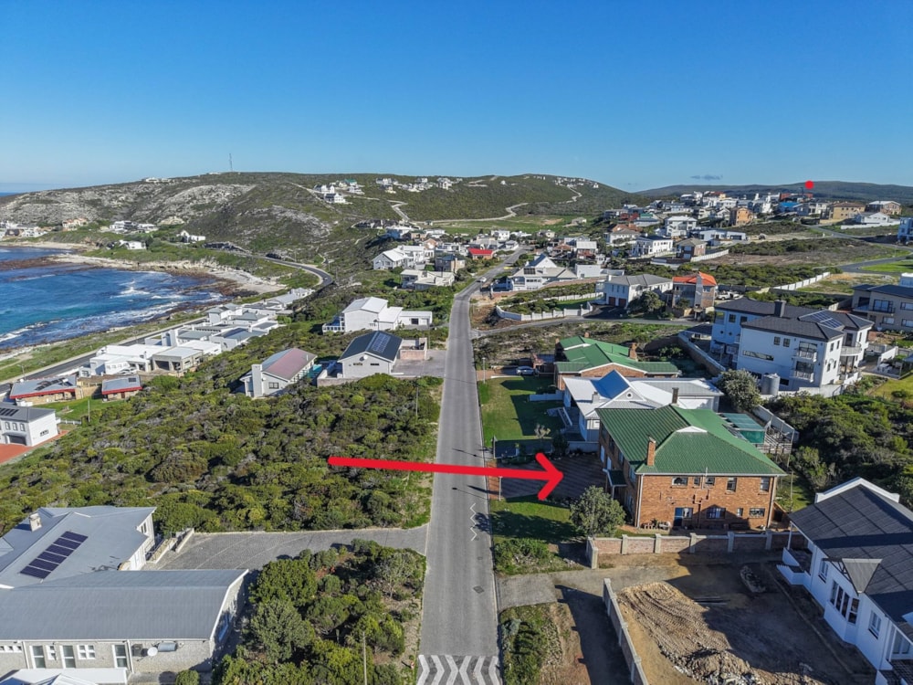 Double-storey house for sale in Struisbaai - 1SW1742540 Double-storey house for sale in Struisbaai - 1SW1742540