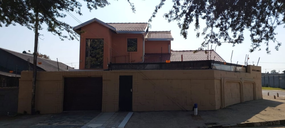 House for sale in Eldorado Park - 1GV1744402 House for sale in Eldorado Park - 1GV1744402
