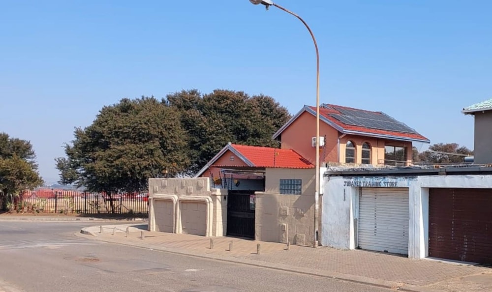 House for sale in Eldorado Park - 1GV1744402 House for sale in Eldorado Park - 1GV1744402