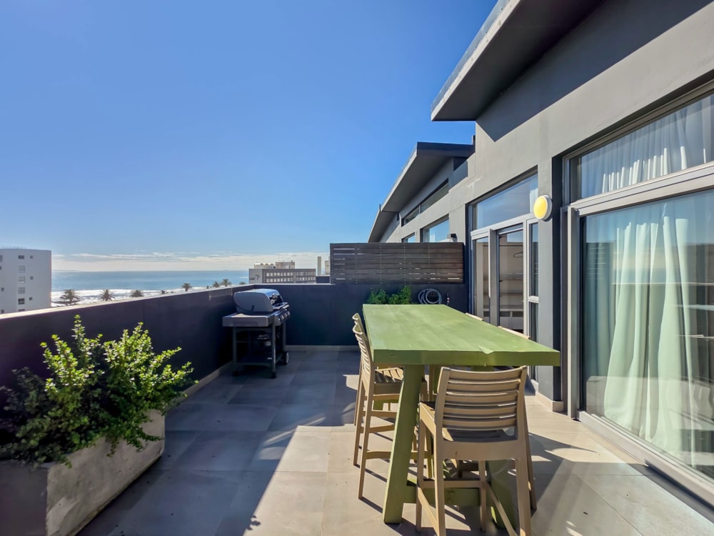 Penthouse apartment for sale in Sea Point - AS1744161 Penthouse apartment for sale in Sea Point - AS1744161