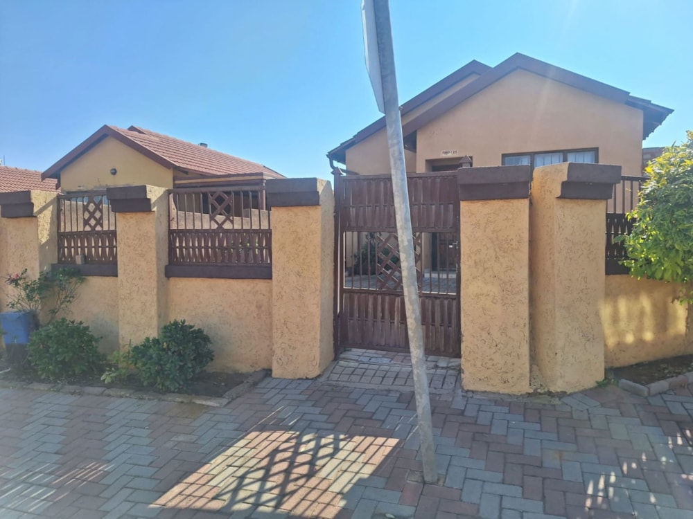 House for sale in Soshanguve East - PTM1743779 House for sale in Soshanguve East - PTM1743779