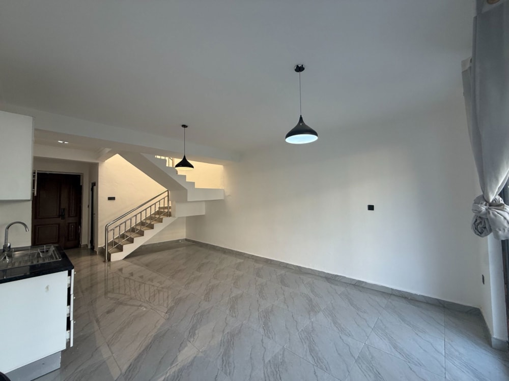 Double-storey apartment to rent in Ibex Hill, Zambia - 3ZA1744318 Double-storey apartment to rent in Ibex Hill, Zambia - 3ZA1744318