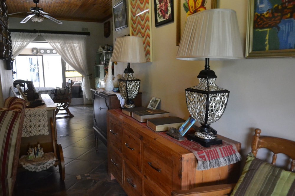 House for sale in Mookgopong (Naboomspruit) - 1MDM1744933 House for sale in Mookgopong (Naboomspruit) - 1MDM1744933