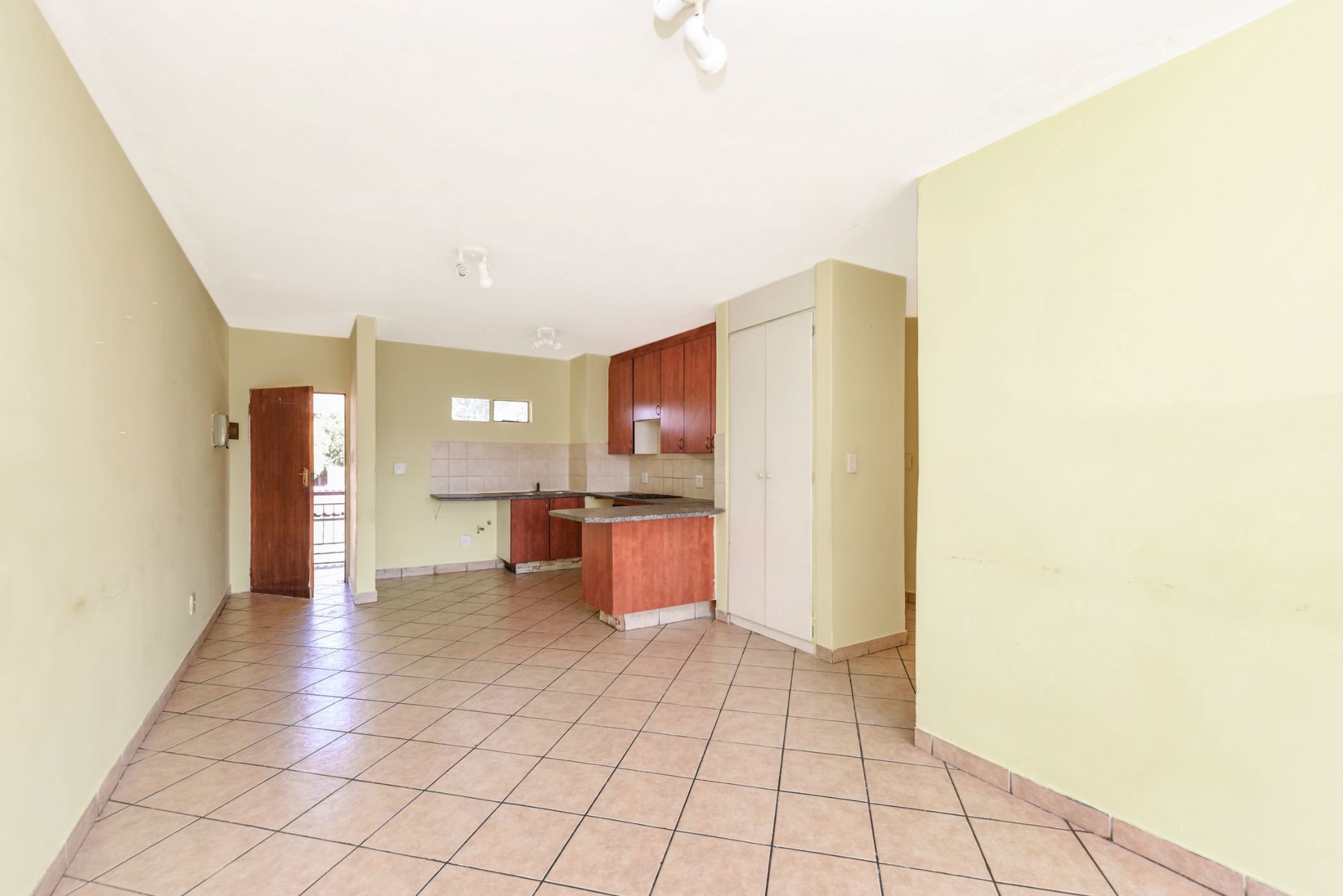 Apartment for sale in North Riding - FW1745279
