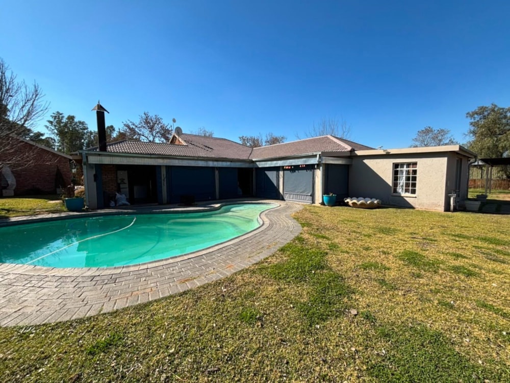 House for sale in Potchefstroom - 1PCH1745526 House for sale in Potchefstroom - 1PCH1745526