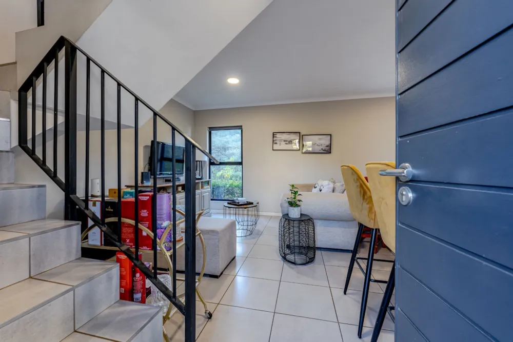 Apartment for sale in Waterfall, Upper Highway - 1KF1744577