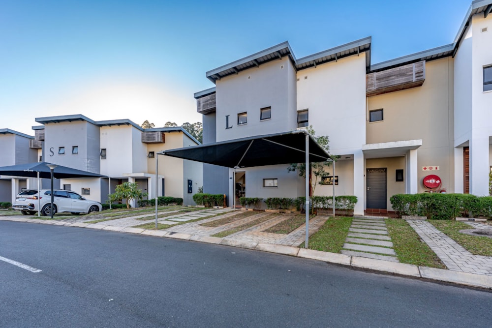 Apartment for sale in Waterfall, Upper Highway - 1KF1744577 Apartment for sale in Waterfall, Upper Highway - 1KF1744577