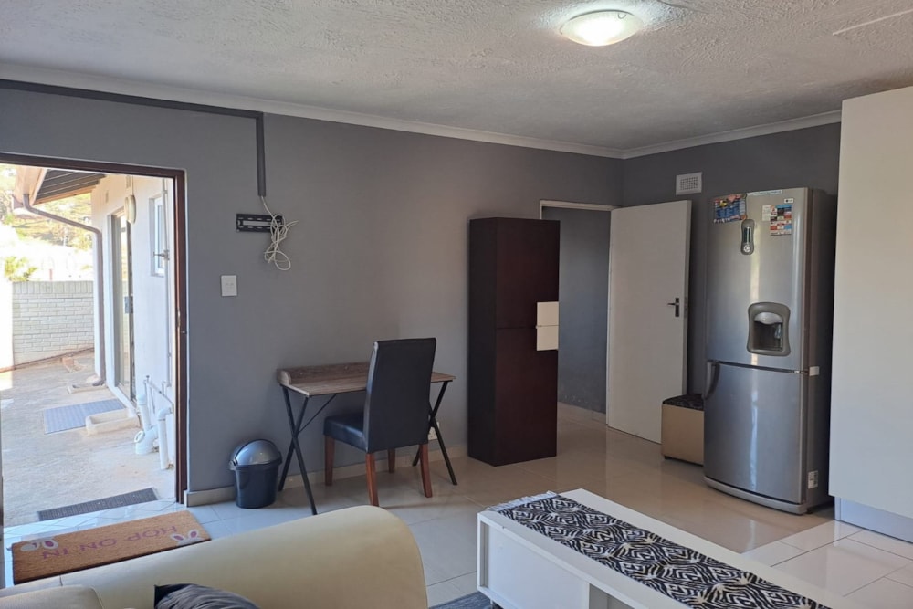 Garden cottage to rent in Amanzimtoti - 1WB1744719 Garden cottage to rent in Amanzimtoti - 1WB1744719