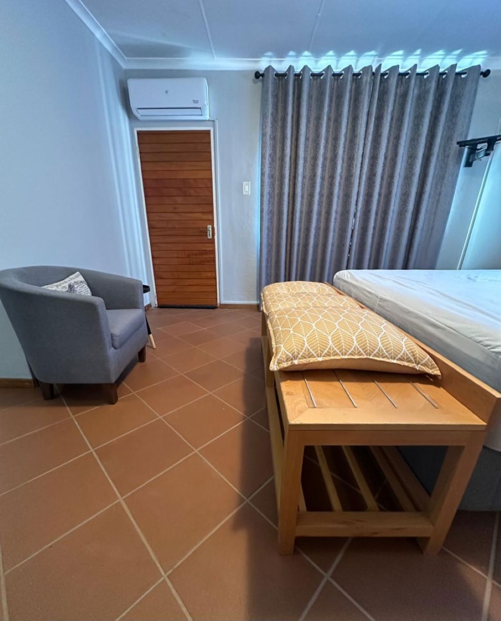 Bachelor apartment to rent in Vryburg - 1RN1744838