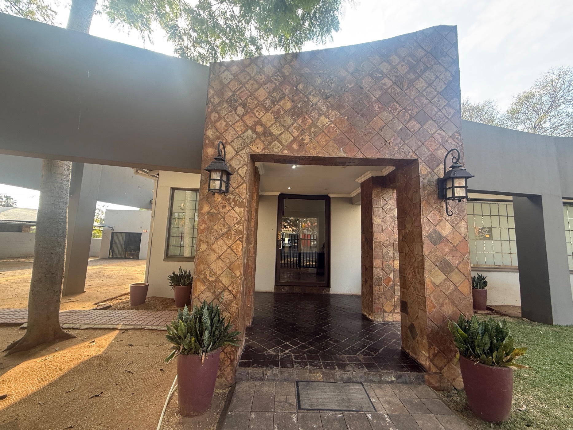 Commercial office for sale in Bo Dorp - 1RU1744921