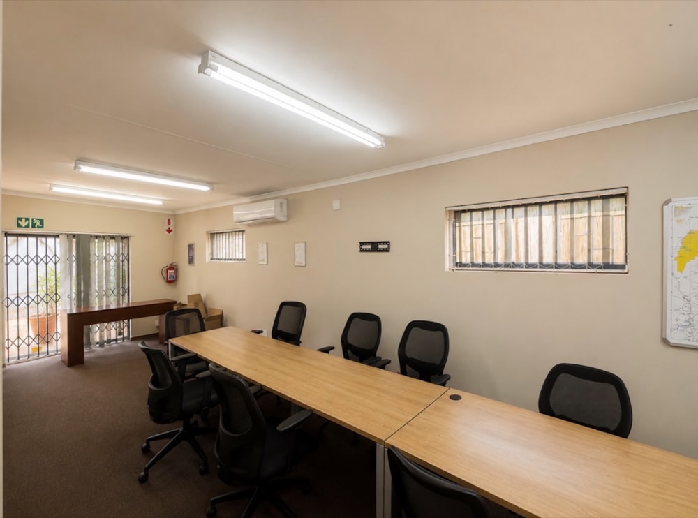 Commercial office for sale in Bo Dorp - 1RU1744921