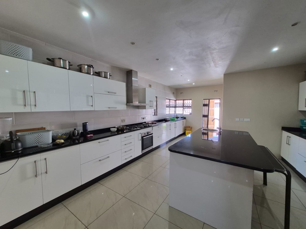 House for sale in Manressa, Zimbabwe - 3ZB1745240 House for sale in Manressa, Zimbabwe - 3ZB1745240