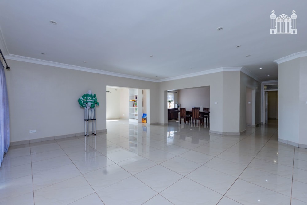 House for sale in Manressa, Zimbabwe - 3ZB1745240 House for sale in Manressa, Zimbabwe - 3ZB1745240