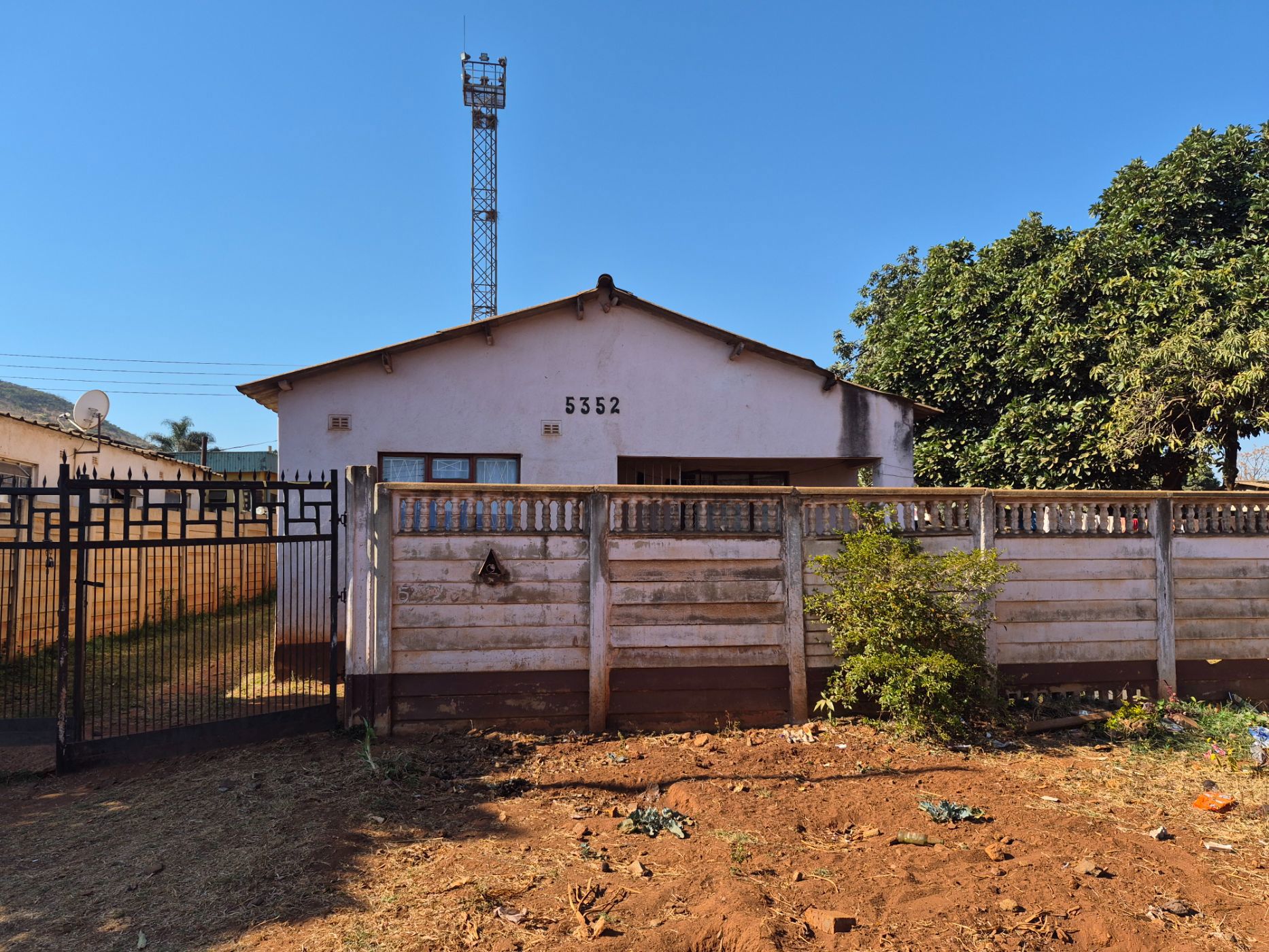 House for sale in Warren Park, Zimbabwe - 3ZB1746452