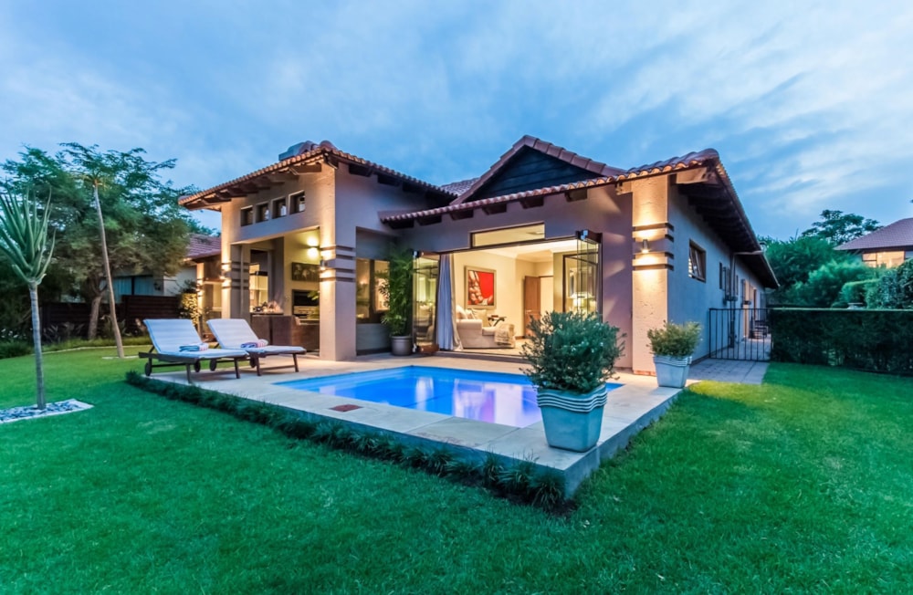 Golf estate house for sale in Pecanwood - 1HR1744965 Golf estate house for sale in Pecanwood - 1HR1744965