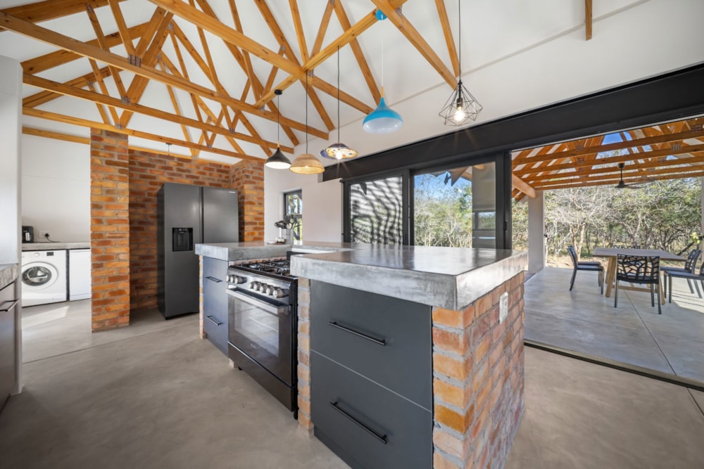 House to rent in Hoedspruit - 1HS1744993 House to rent in Hoedspruit - 1HS1744993