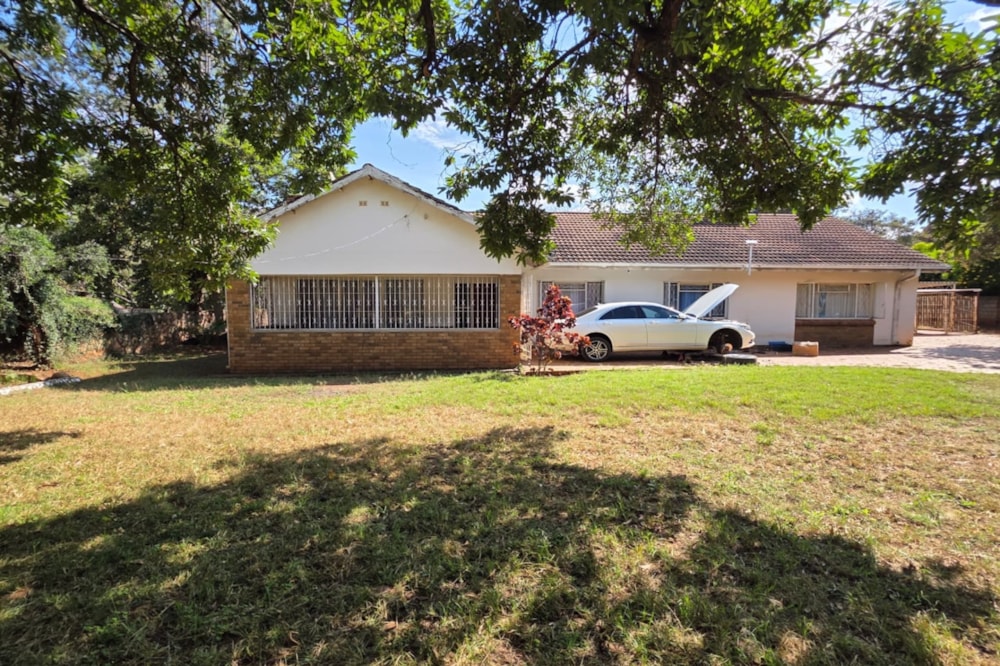 House for sale in Fortunes Gate, Zimbabwe - 3ZB1744992 House for sale in Fortunes Gate, Zimbabwe - 3ZB1744992