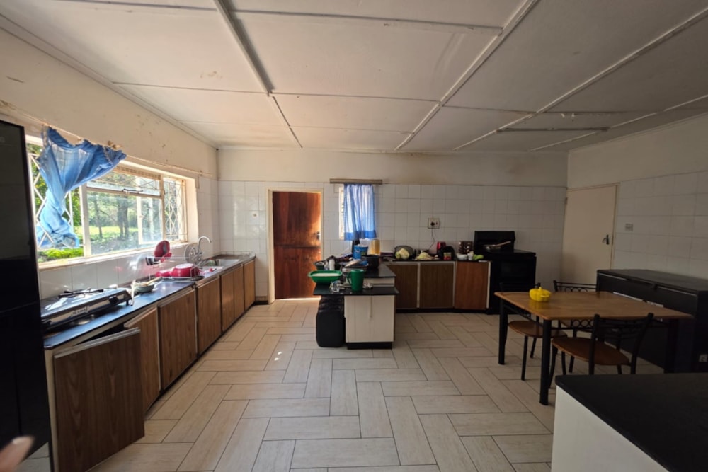 House for sale in Fortunes Gate, Zimbabwe - 3ZB1744992 House for sale in Fortunes Gate, Zimbabwe - 3ZB1744992