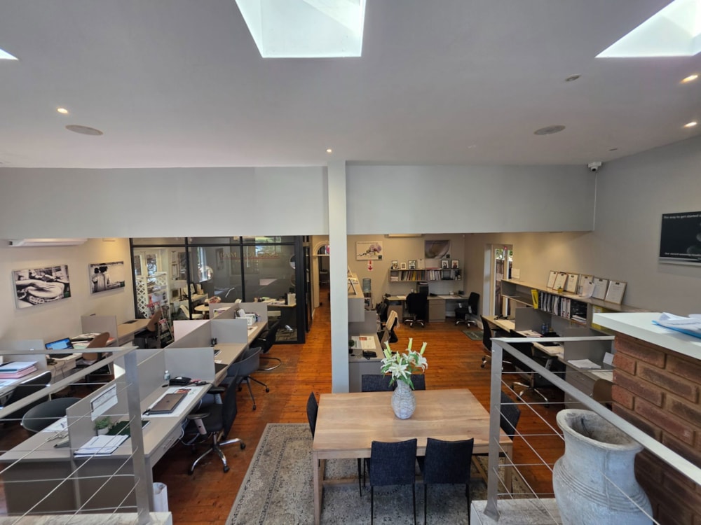 Commercial business to rent in Windermere - 1DBN1745048