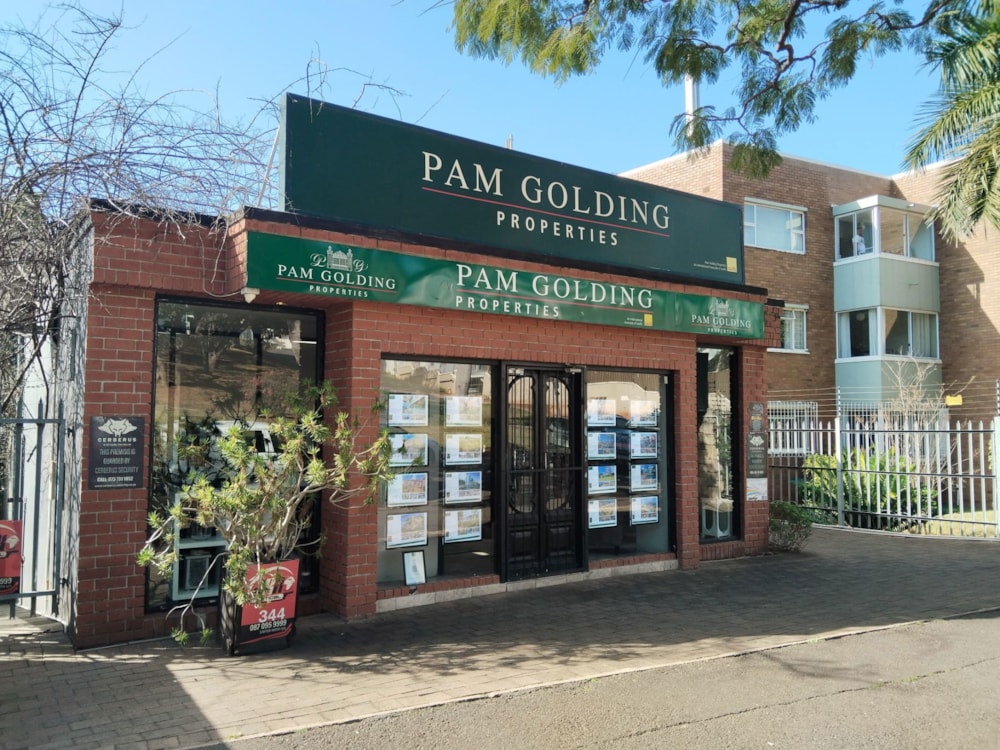 Commercial business to rent in Windermere - 1DBN1745048