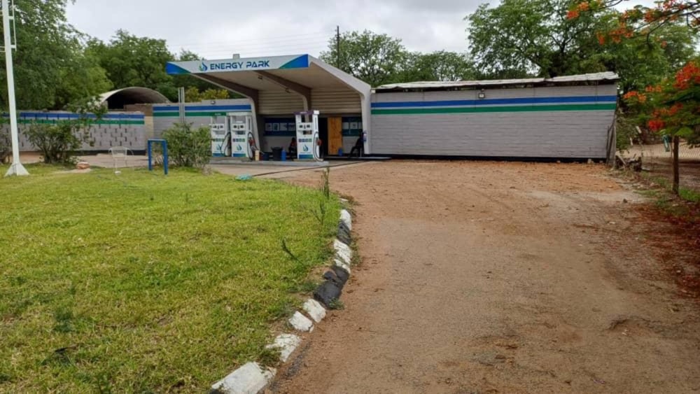 Commercial retail property for sale in Beitbridge, Zimbabwe - 3ZB1745078 Commercial retail property for sale in Beitbridge, Zimbabwe - 3ZB1745078