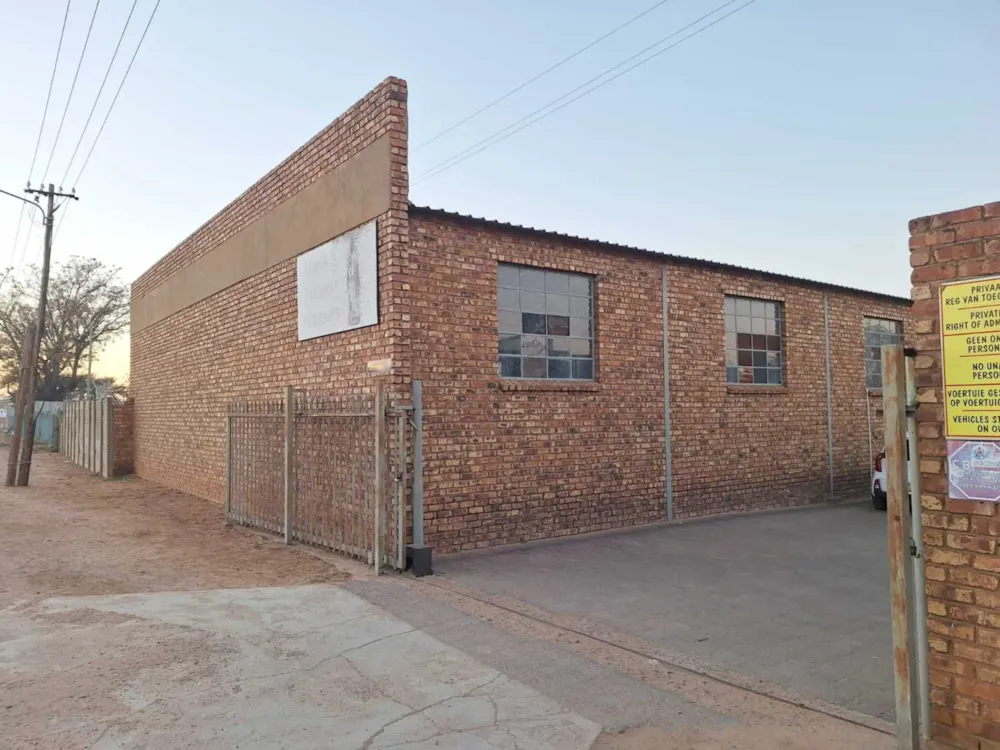 Commercial Building for sale in Schweizer-Reneke - 1KJ1745184 Commercial Building for sale in Schweizer-Reneke - 1KJ1745184