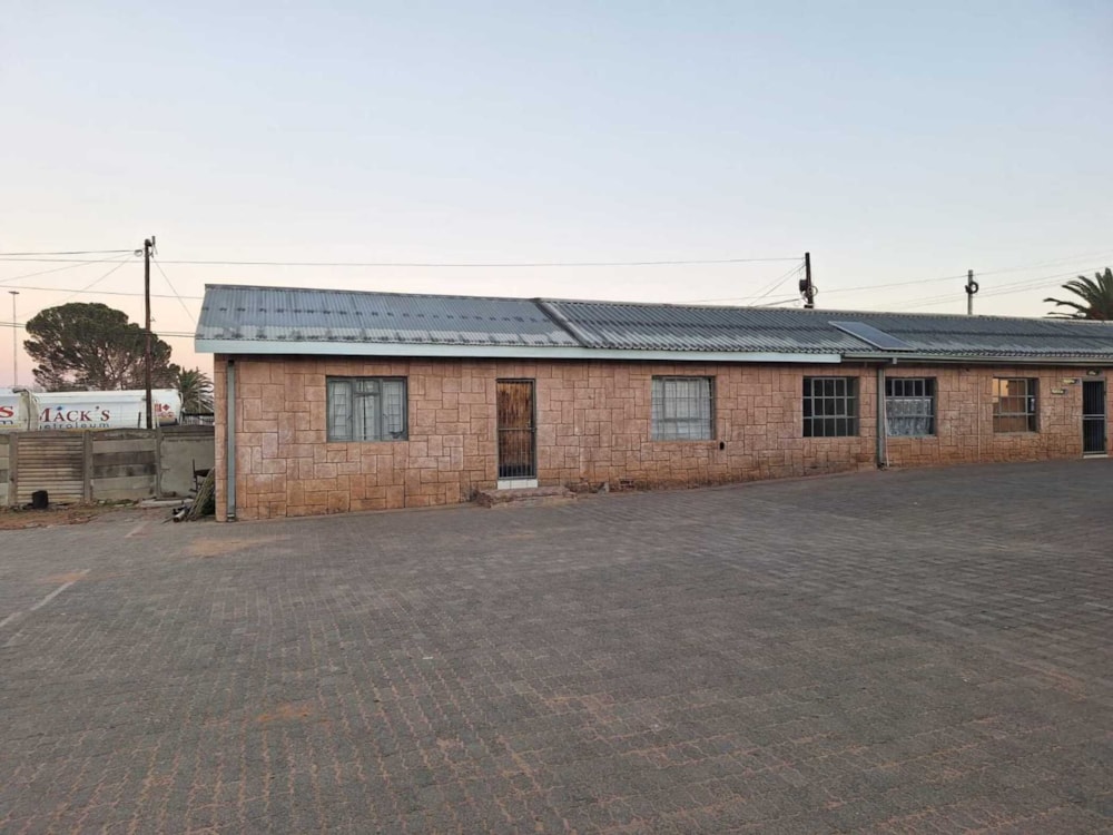Commercial Building for sale in Schweizer-Reneke - 1KJ1745184