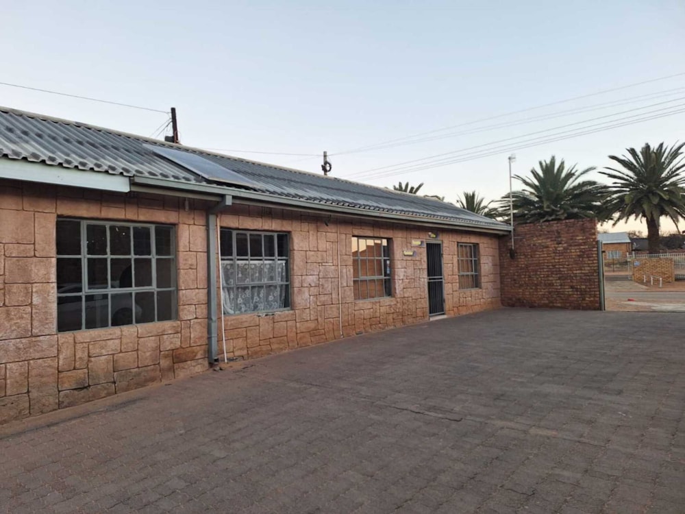 Commercial Building for sale in Schweizer-Reneke - 1KJ1745184