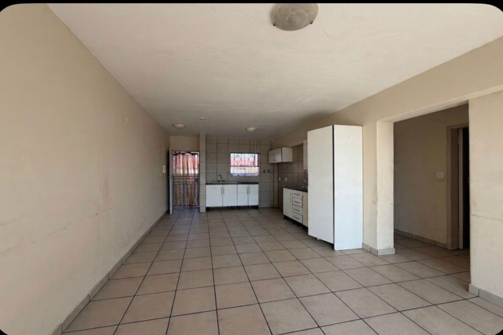 Apartment for sale in Vanderbijlpark CW 3 - 1VT1745198