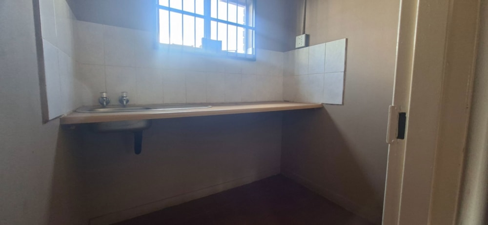 Commercial industrial property to rent in Sasolburg / Vaal Park - 1VT1746389