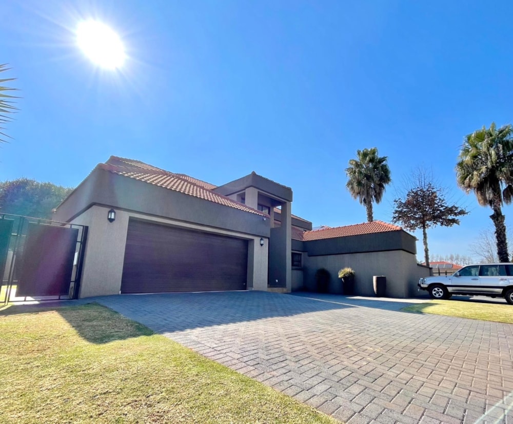 Golf estate house for sale in Emfuleni Golf Estate - 1VT1745510 Golf estate house for sale in Emfuleni Golf Estate - 1VT1745510