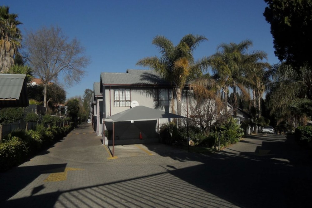 Townhouse for sale in Corlett Gardens - BED1745422