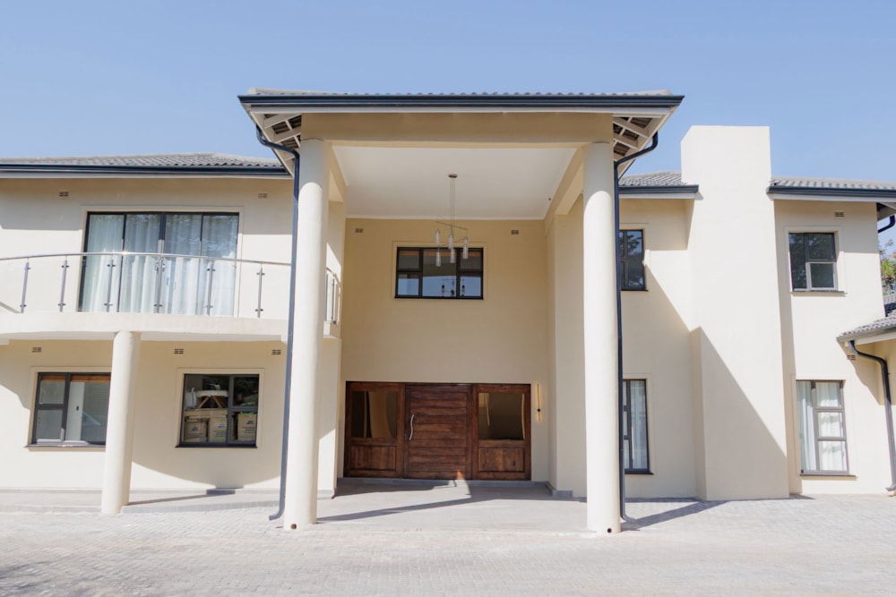 House to rent in Borrowdale Brooke, Zimbabwe - 3ZB1745433 House to rent in Borrowdale Brooke, Zimbabwe - 3ZB1745433