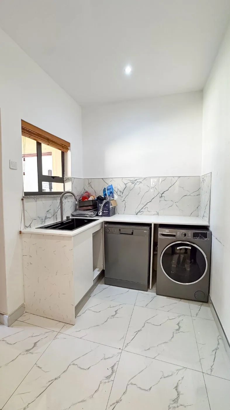 House to rent in Borrowdale Brooke, Zimbabwe - 3ZB1745433 House to rent in Borrowdale Brooke, Zimbabwe - 3ZB1745433