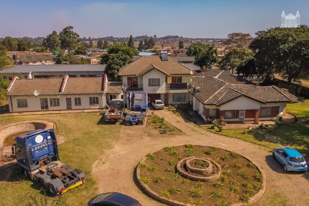 Double-storey house for sale in Tynwald, Zimbabwe - 3ZB1745497 Double-storey house for sale in Tynwald, Zimbabwe - 3ZB1745497