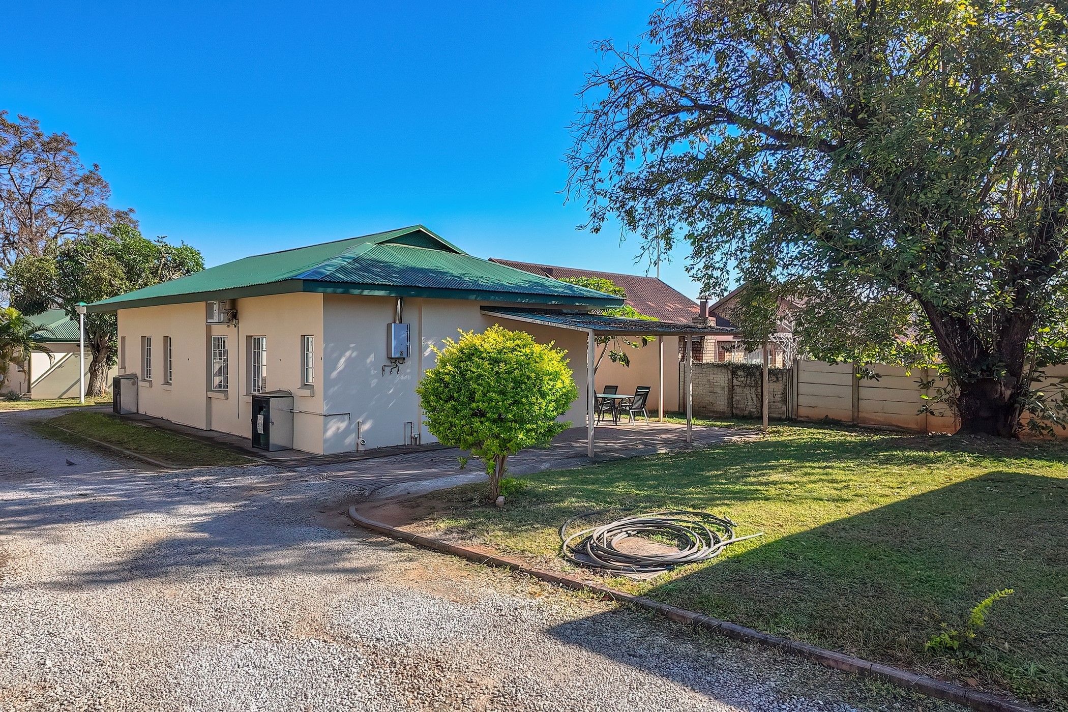 Bachelor apartment for sale in White River Ext 9 - 1WR1745513