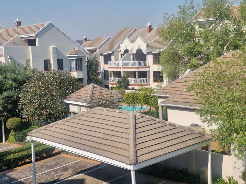 Double-storey apartment to rent in Rivonia - JBL1746848