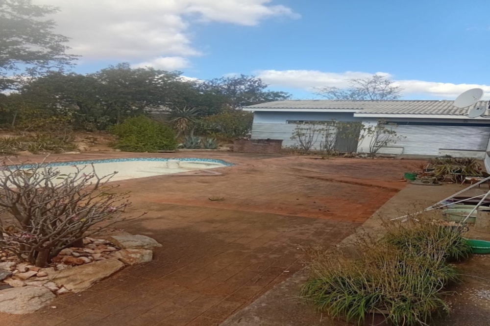 House for sale in Beitbridge, Zimbabwe - 3ZB1745559 House for sale in Beitbridge, Zimbabwe - 3ZB1745559