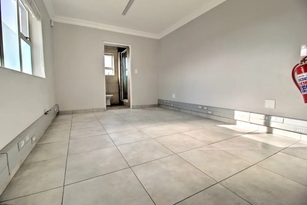 Commercial business let in Bothasig - 1PLA1745581 Commercial business let in Bothasig - 1PLA1745581