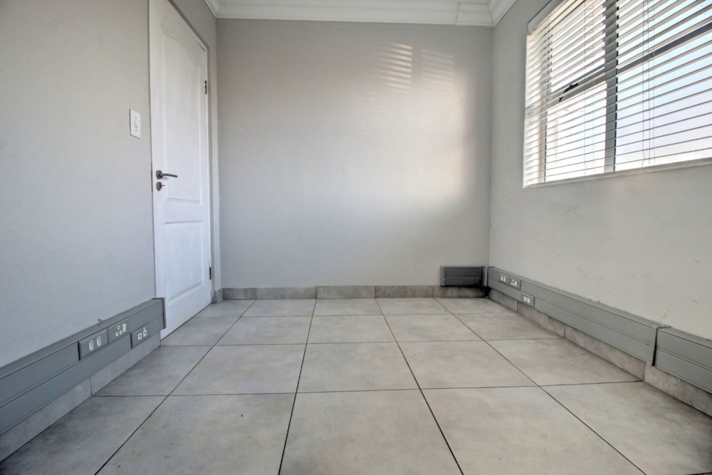 Commercial business to rent in Bothasig - 1PLA1745581 Commercial business to rent in Bothasig - 1PLA1745581