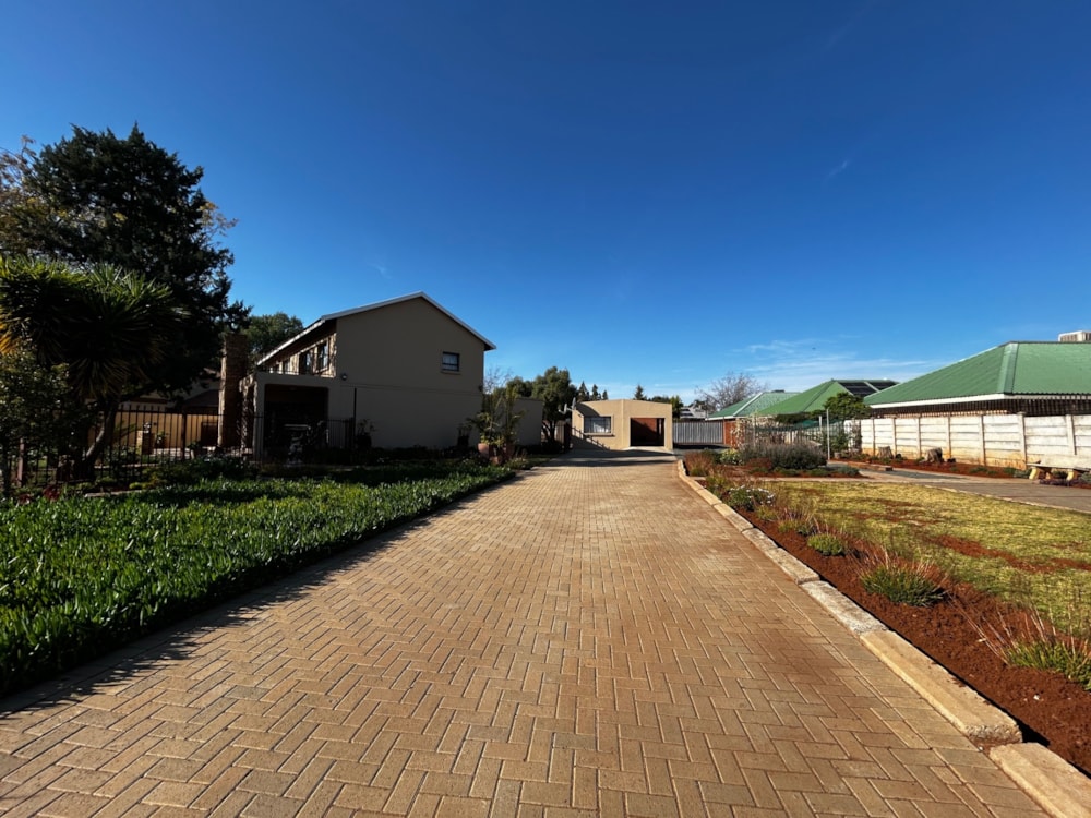 Double-storey house for sale in Rhodesdene - 1KJ1745644