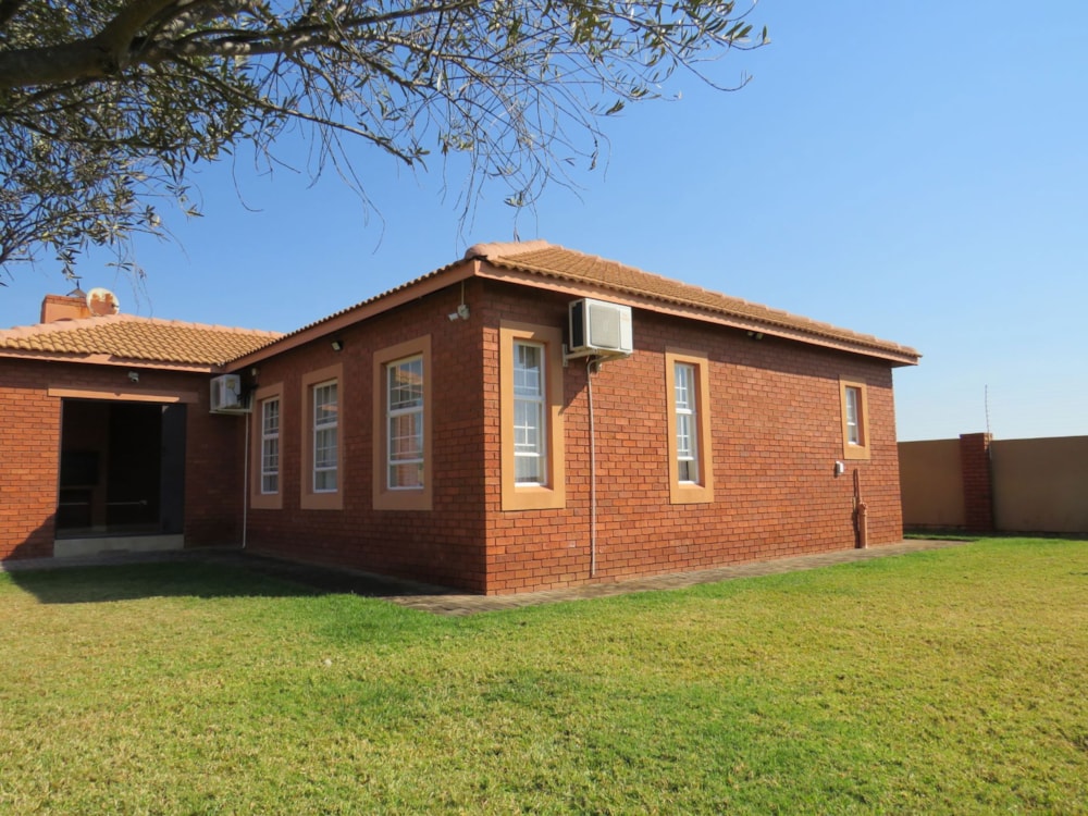 House for sale in Ellisras (Lephalale) - 1ER1745682 House for sale in Ellisras (Lephalale) - 1ER1745682