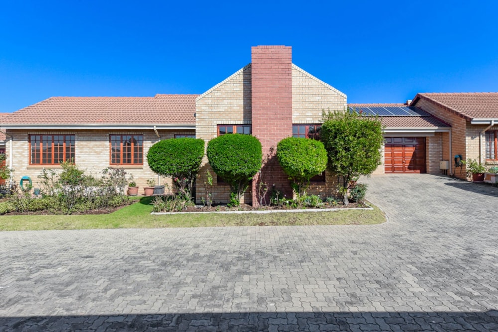 Retirement home for sale in North Riding - FW1745731